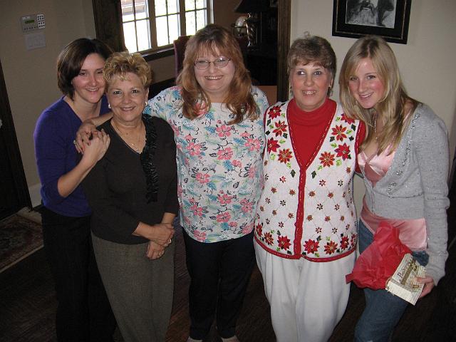 IMG_0120.JPG - Tara, Betty, Susan, Karen, and Shannon