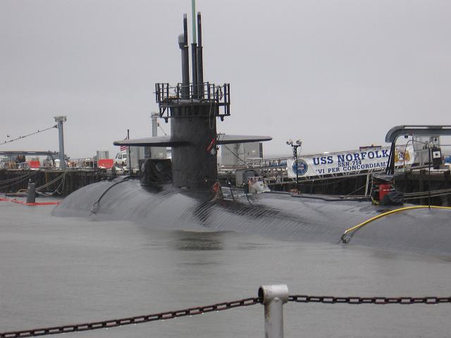 IMG_0692.JPG - At naval base in Norfolk