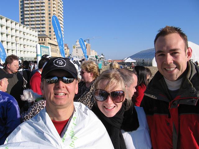 IMG_0733.JPG - At Half Marathon in VA Beach