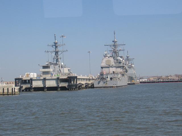 IMG_0780.JPG - Tour on boat at Norfolk